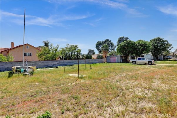 Backyard, Detached Garage, Exterior