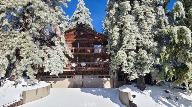 Attached, Exterior, Facade, Log Home