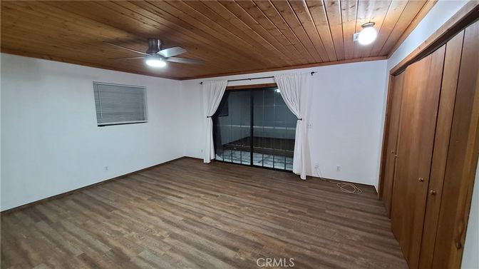 Empty room, Interior, Wooden Ceilings, Wood Texture Flooring