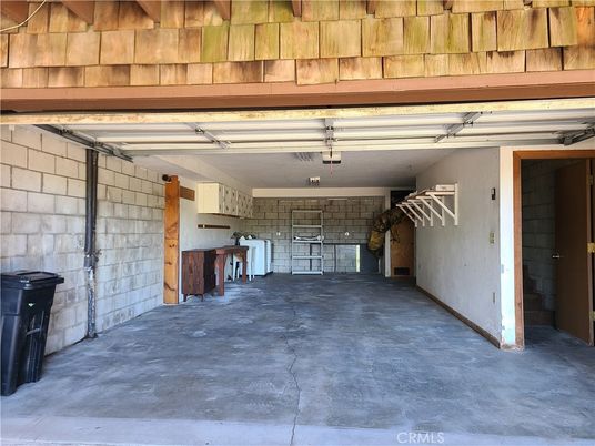 Garage, Interior, Stone Walls