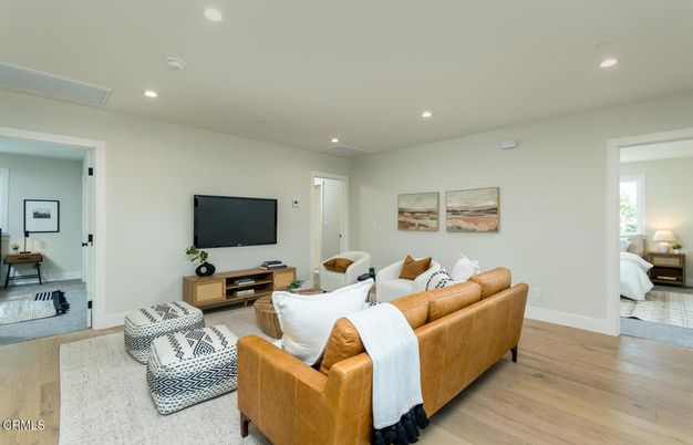 Bedroom, Interior, Living room, Recessed Lighting, Wood Texture Flooring