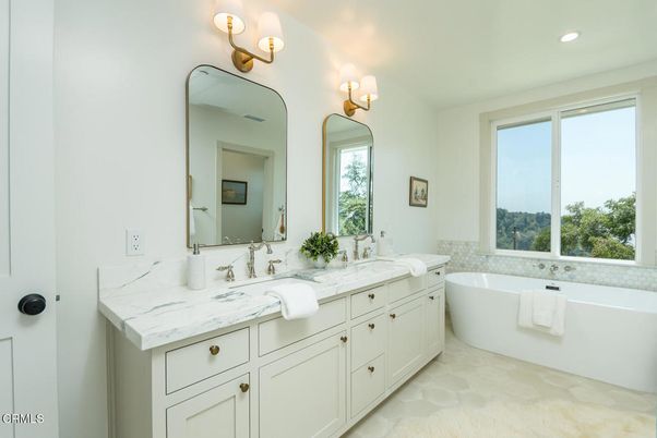 Bathroom, Dual Sink Vanities, Free Standing Baths, Interior, Recessed Lighting