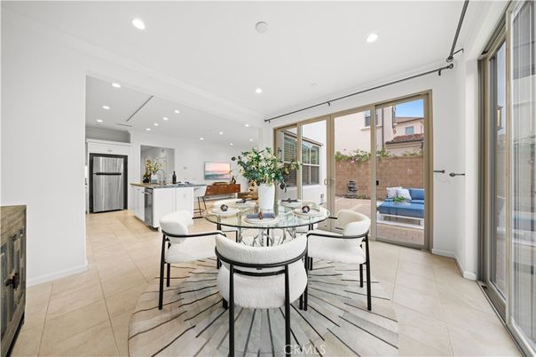 Dining room, Interior, Kitchen, Recessed Lighting, Stainless Steel Appliances