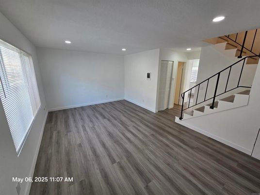 Empty room, Interior, Recessed Lighting, Wood Texture Flooring