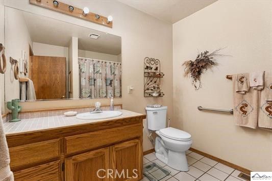 Bathroom, Interior, Tile Countertops