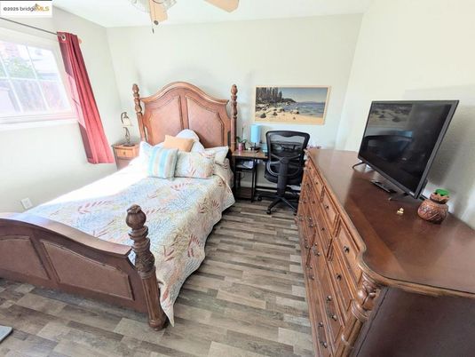 Bedroom, Home Office, Interior, Wood Texture Flooring