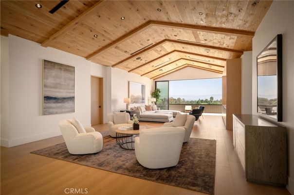 Interior, Living room, Recessed Lighting, Wooden Beams, Wooden Ceilings, Wood Texture Flooring