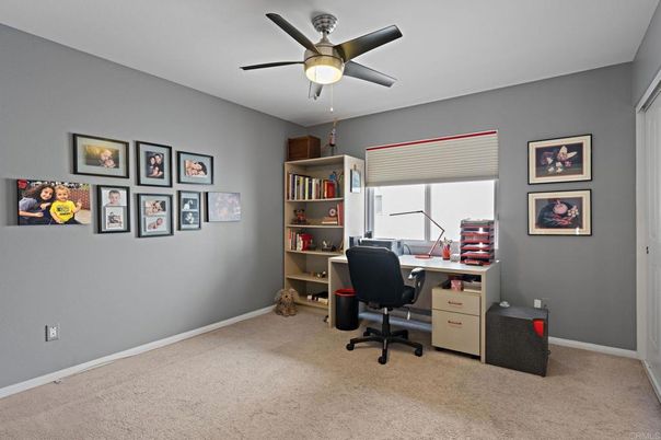 Home Office, Interior