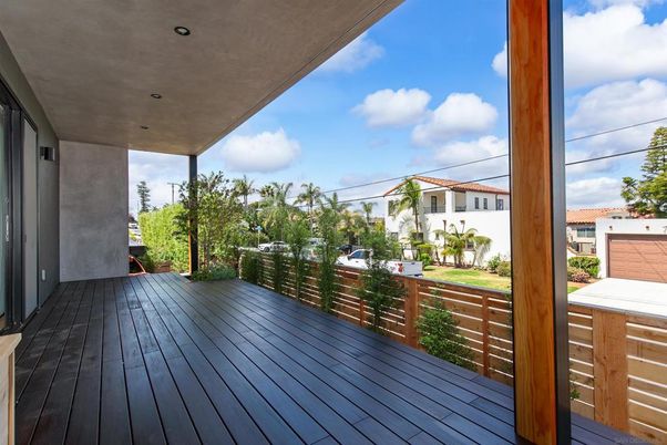 Exterior, Wood Texture Flooring