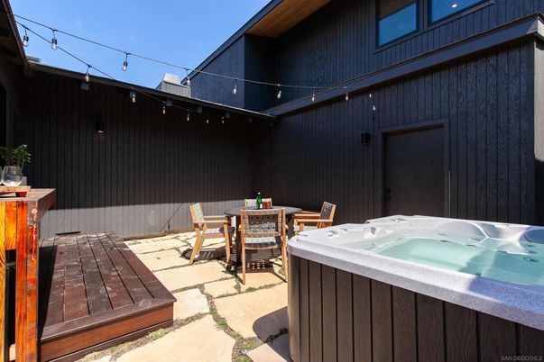 Exterior, Hot Tub
