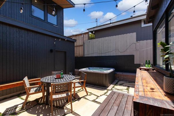 Exterior, Hot Tub