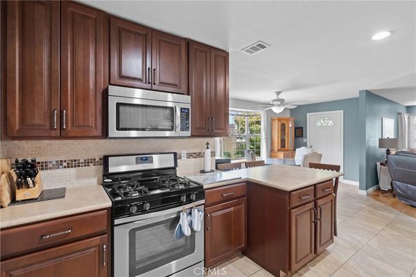 Dining room, Interior, Kitchen, Recessed Lighting, Stainless Steel Appliances