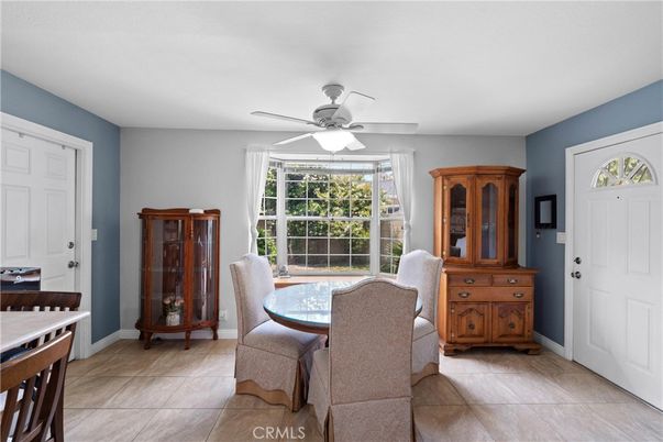 Dining room, Interior