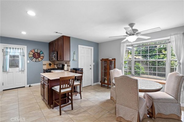 Dining room, Interior, Kitchen, Recessed Lighting