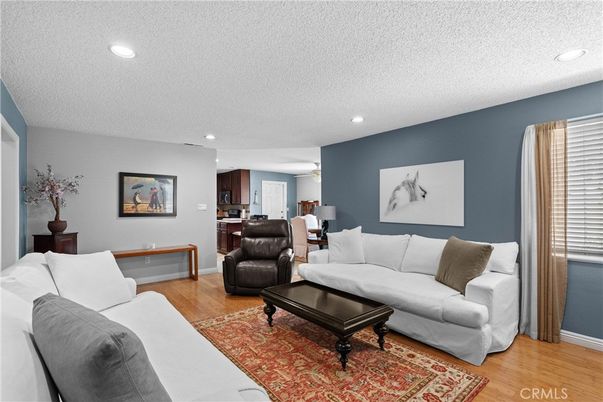 Interior, Kitchen, Living room, Recessed Lighting, Wood Texture Flooring