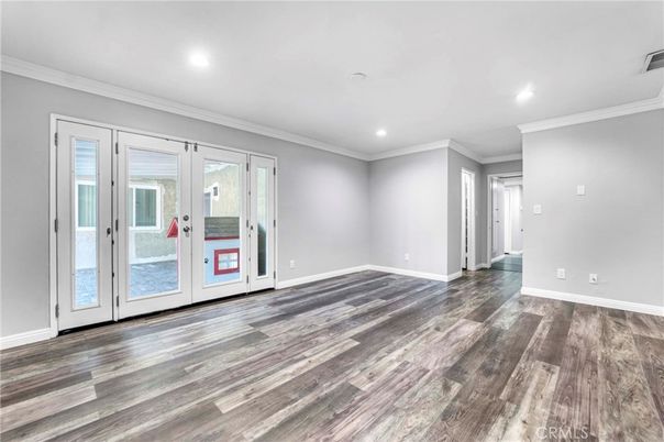 Empty room, Interior, Recessed Lighting, Wood Texture Flooring