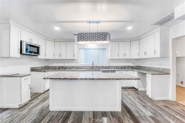 Interior, Kitchen, Pendant Lights, Recessed Lighting, Wood Texture Flooring