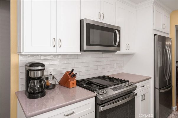 Interior, Kitchen, Stainless Steel Appliances