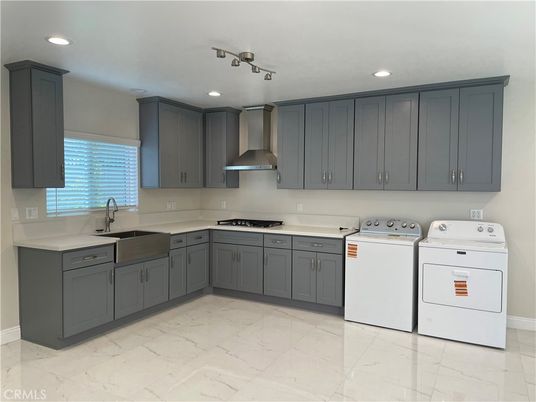 Interior, Kitchen, Recessed Lighting, Washer