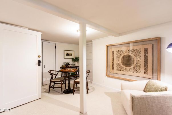 Dining room, Interior