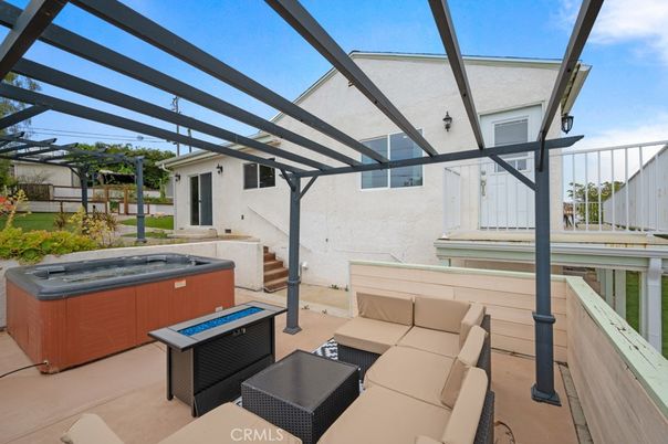 Exterior, Hot Tub