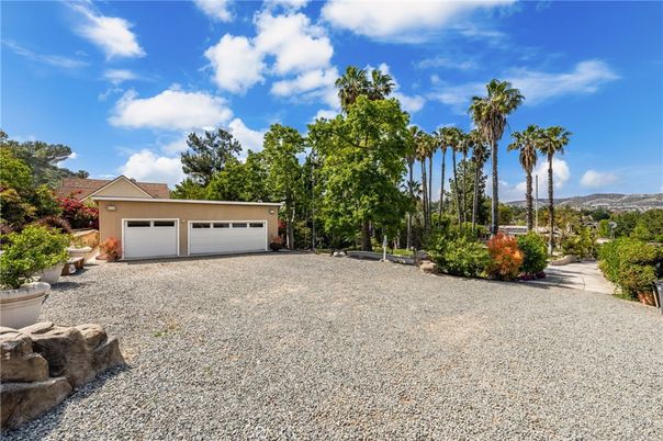 Backyard, Detached Garage, Exterior