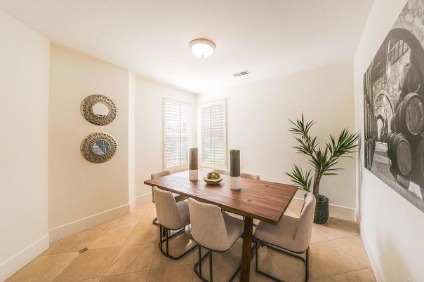 Dining room, Interior