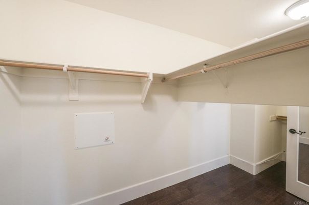 Interior, Walk-in Closets, Wood Texture Flooring