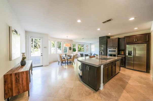 Dining room, Interior, Kitchen, Pendant Lights, Recessed Lighting, Stainless Steel Appliances