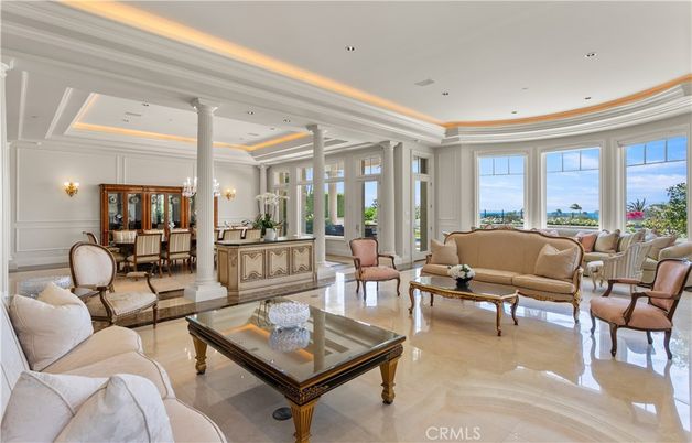 Chandelier, Dining room, Interior, Living room, Recessed Lighting