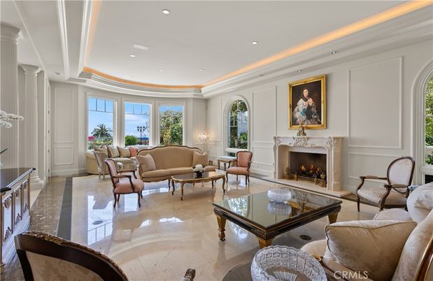 Fireplace, Interior, Living room, Recessed Lighting