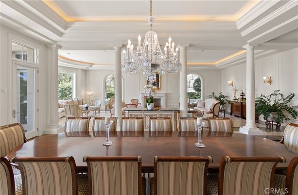 Chandelier, Dining room, Interior, Living room, Recessed Lighting, Wood Texture Flooring