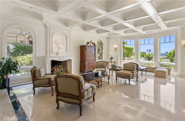 Fireplace, Interior, Living room, Recessed Lighting