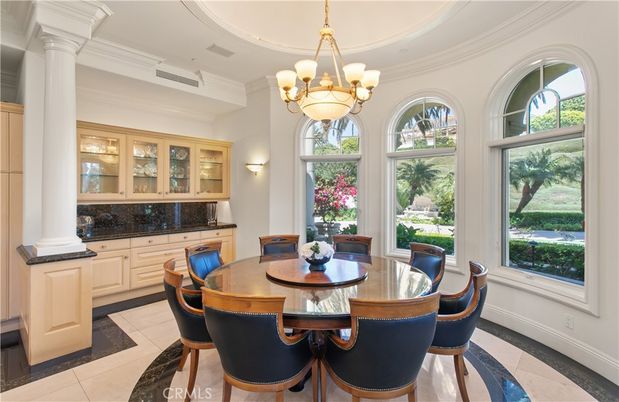 Chandelier, Dining room, Interior