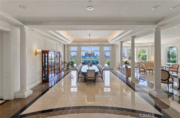 Chandelier, Dining room, Interior, Living room, Recessed Lighting