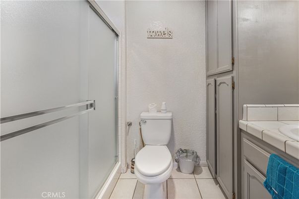Bathroom, Interior, Tile Countertops