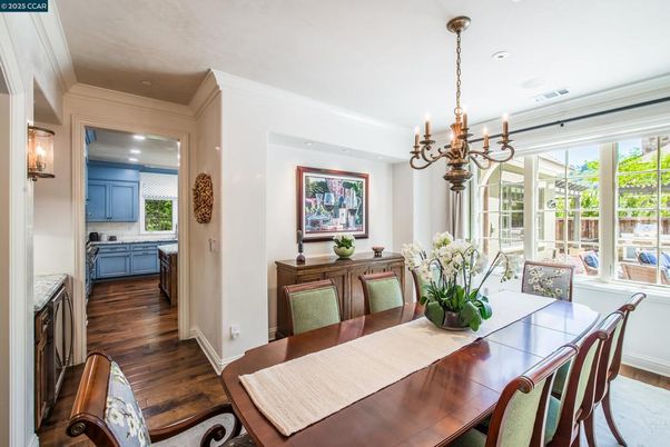 Chandelier, Dining room, Interior, Recessed Lighting, Wood Texture Flooring
