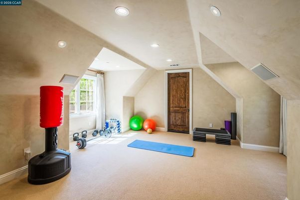 Fitness Equipment, Interior, Recessed Lighting