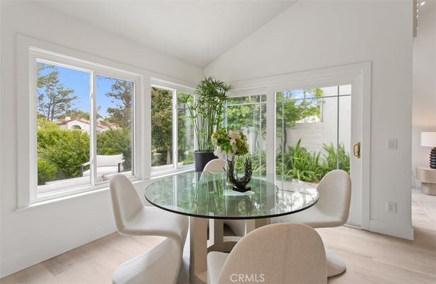 Dining room, Interior, Sun Room, Wood Texture Flooring