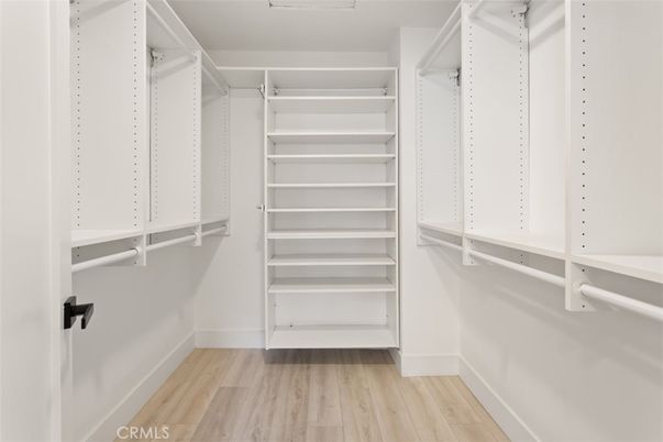Interior, Walk-in Closets, Wood Texture Flooring