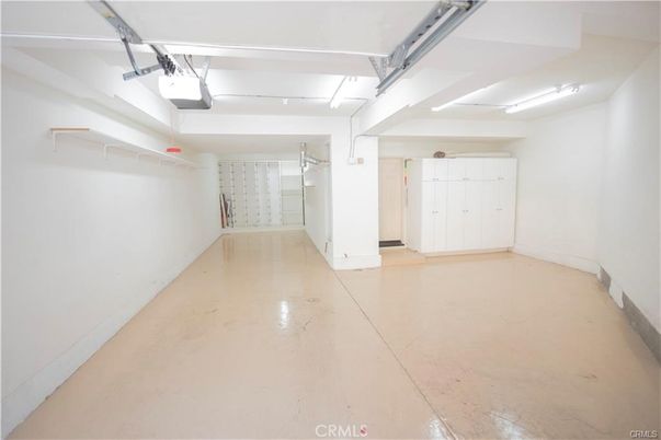 Garage, Interior