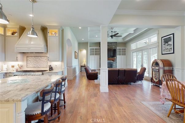 Interior, Kitchen, Living room, Pendant Lights, Recessed Lighting, Wood Texture Flooring