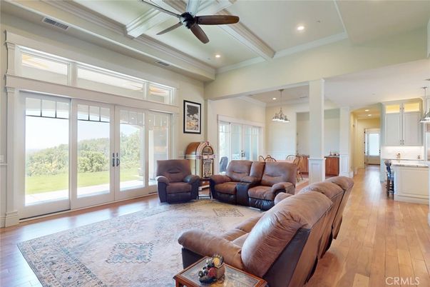 Interior, Kitchen, Living room, Pendant Lights, Recessed Lighting, Wood Texture Flooring