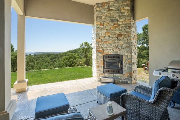 Exterior, Fireplace