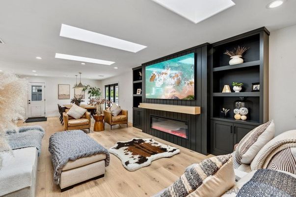 Dining room, Fireplace, Interior, Living room, Pendant Lights, Recessed Lighting, Wood Texture Flooring