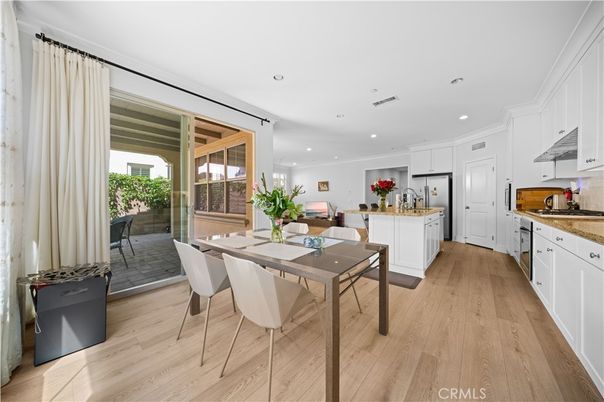 Dining room, Interior, Kitchen, Recessed Lighting, Wood Texture Flooring