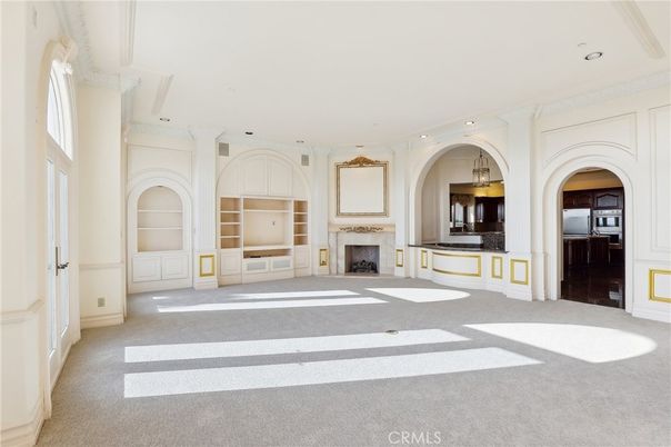 Empty room, Fireplace, Interior, Pendant Lights, Recessed Lighting