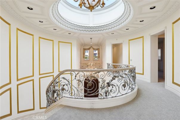Chandelier, Interior, Recessed Lighting