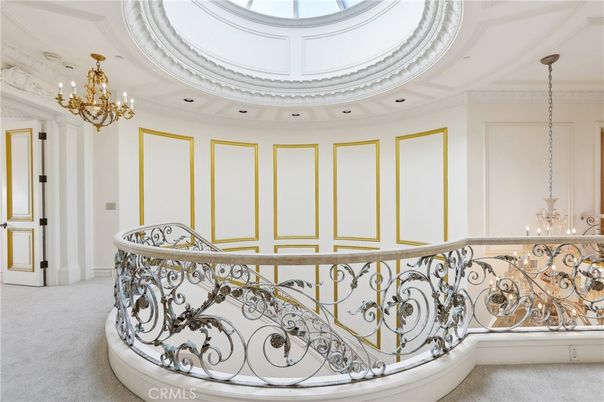 Chandelier, Interior, Recessed Lighting