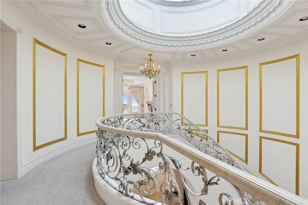 Chandelier, Interior, Recessed Lighting